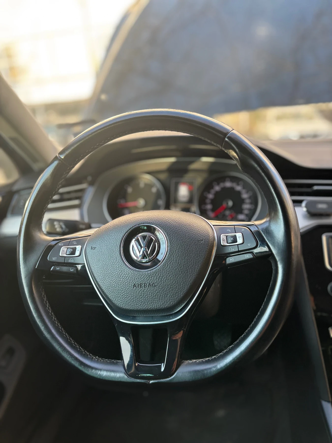VW Passat, снимка 8 - Автомобили и джипове - 54726446