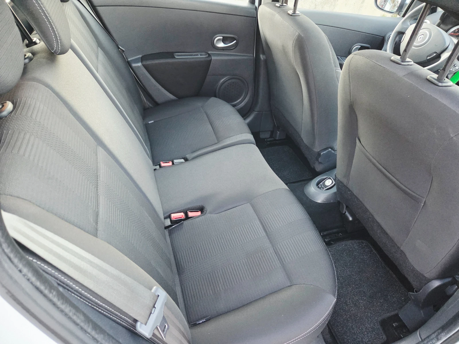 Renault Clio 1, 200 EURO5, снимка 10 - Автомобили и джипове - 53749899