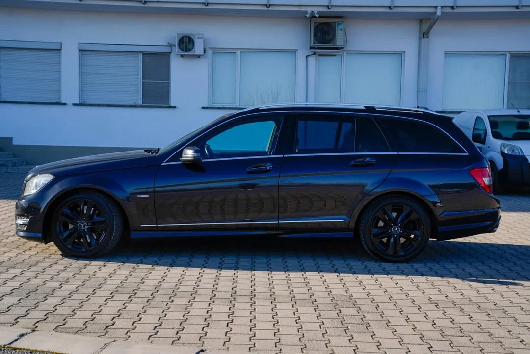 Mercedes-Benz C 250 Оригинален AMG пакет, снимка 2 - Автомобили и джипове - 53820519