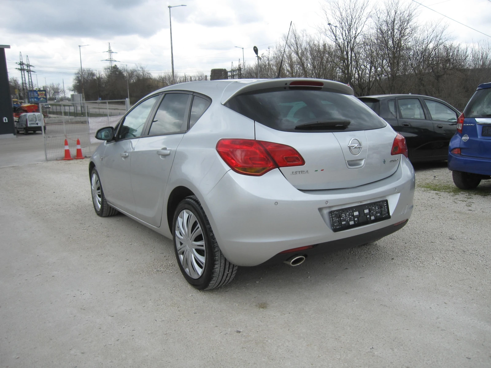 Opel Astra 1, 4-turbo, снимка 3 - Автомобили и джипове - 53904163