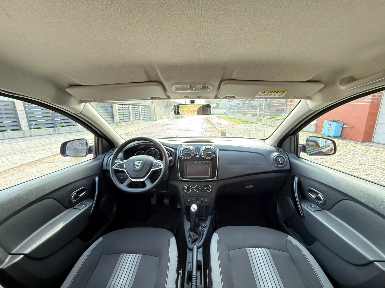 Dacia Sandero FACELIFT-STEPWAY-ШВЕЙЦАРИЯ-НАВИ-КАМЕРА, снимка 11 - Автомобили и джипове - 53984174