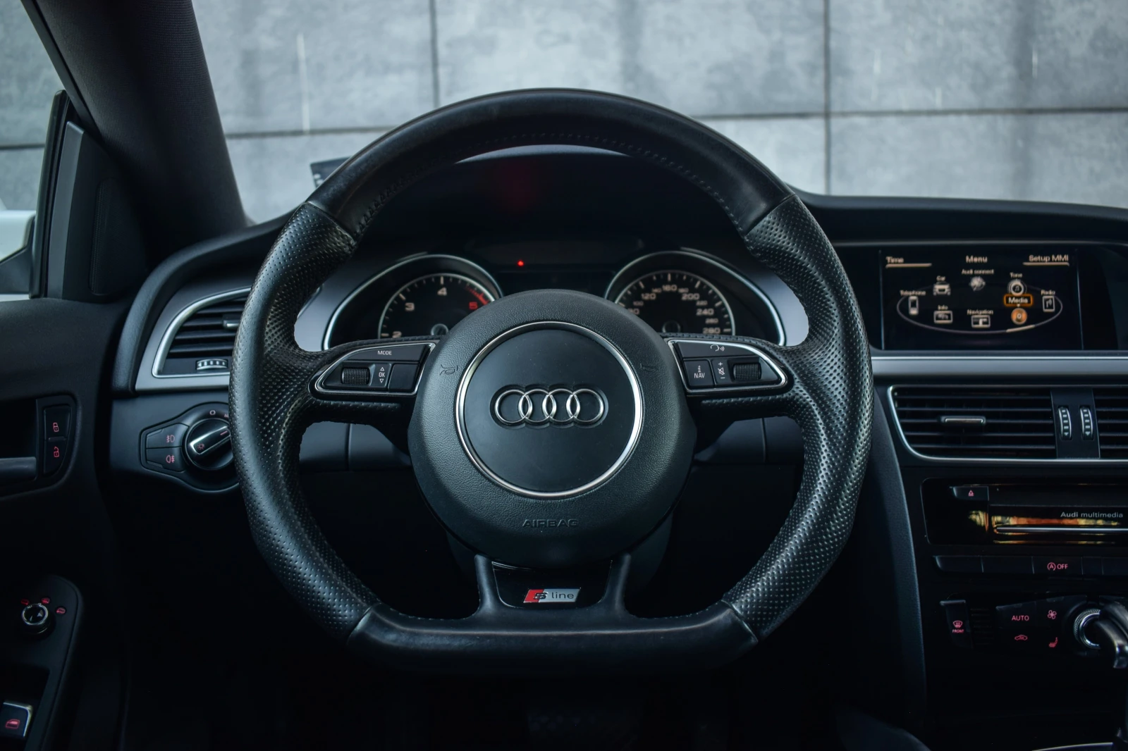 Audi A5 3.0 TDI * Кожа * 3X S-LINE * Keyless * , снимка 15 - Автомобили и джипове - 54744502