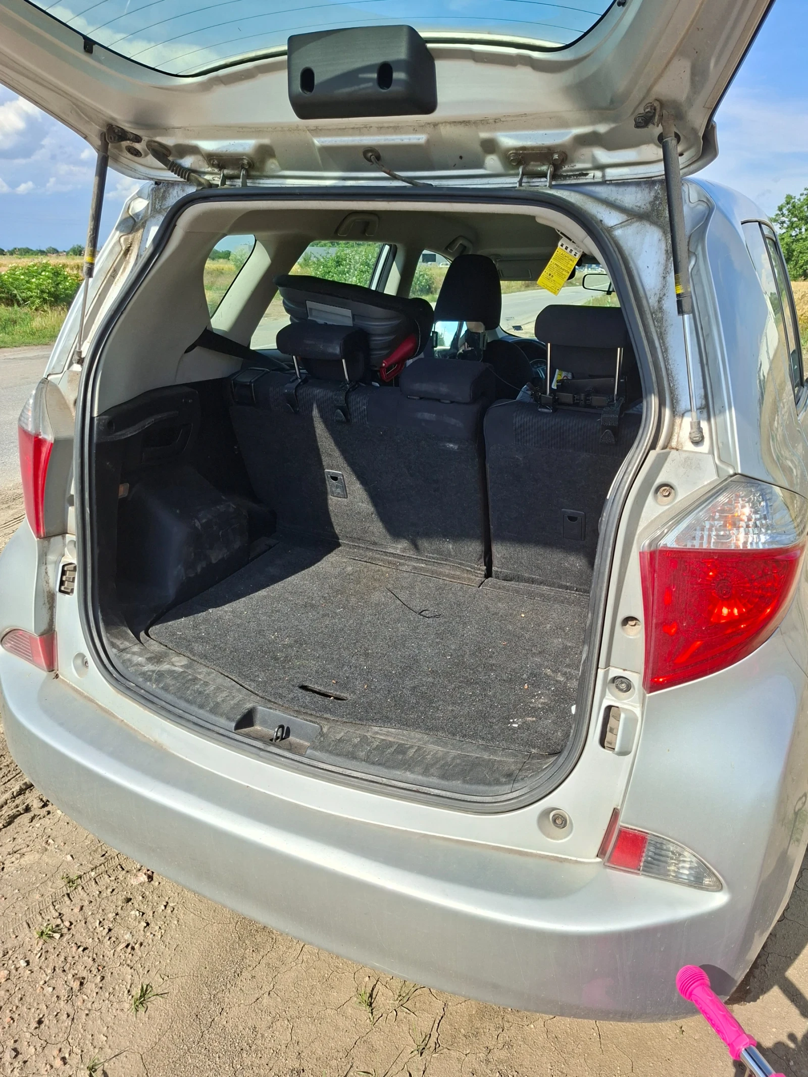 Toyota Verso S, снимка 4 - Автомобили и джипове - 54839556