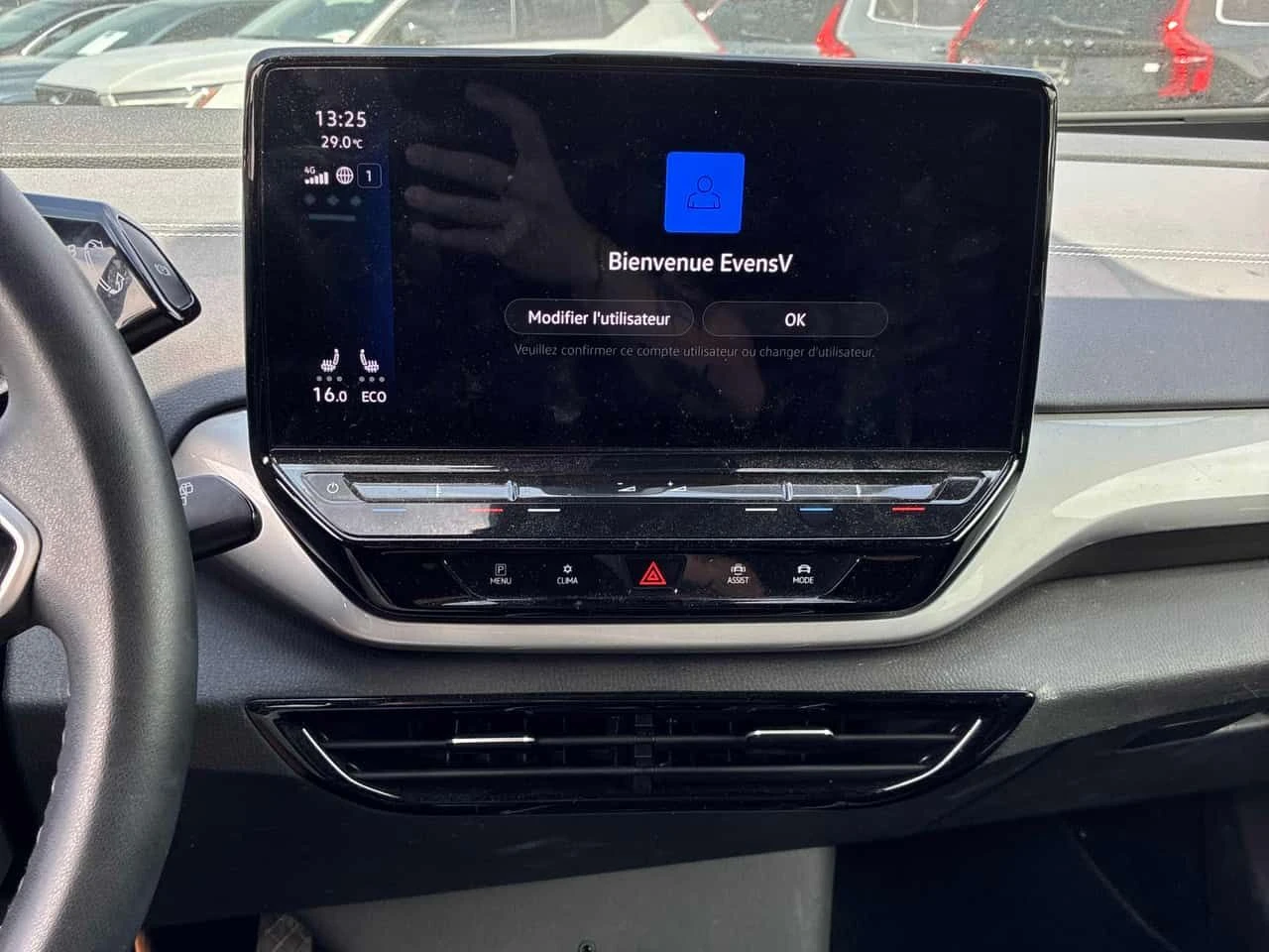 VW ID.4 PRO * ГЛАВНО ПРЕДСТАВИТЕЛСТВО НА VOLVO* , снимка 9 - Автомобили и джипове - 54913946