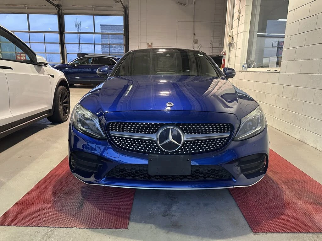 Mercedes-Benz C 300 2019 Mercedes-Benz C-Class C 300 Coupe 4MATIC, снимка 2 - Автомобили и джипове - 54963334