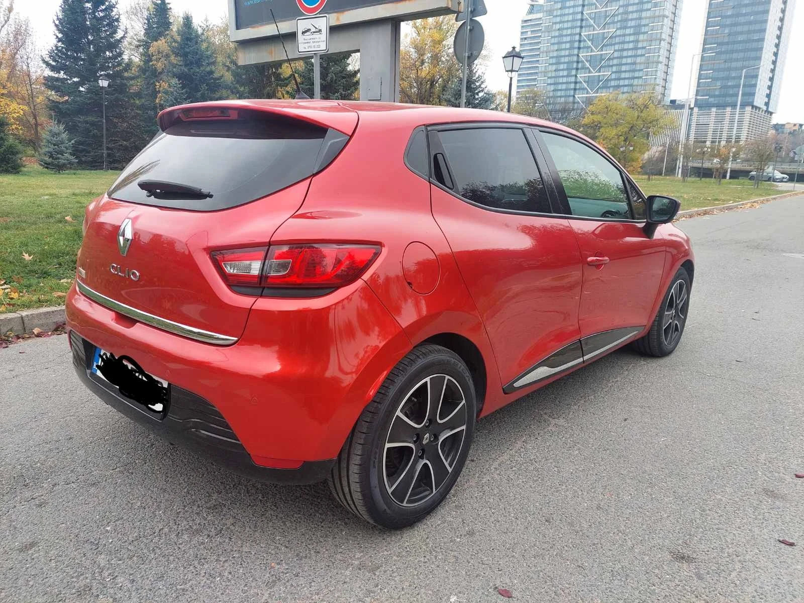 Renault Clio, снимка 3 - Автомобили и джипове - 54990151