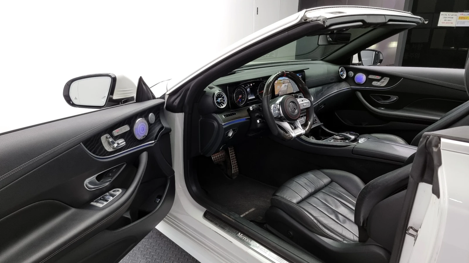 Mercedes-Benz E 220 AMG line/Head up/Подгрев/ОБДУХ/, снимка 4 - Автомобили и джипове - 55081585