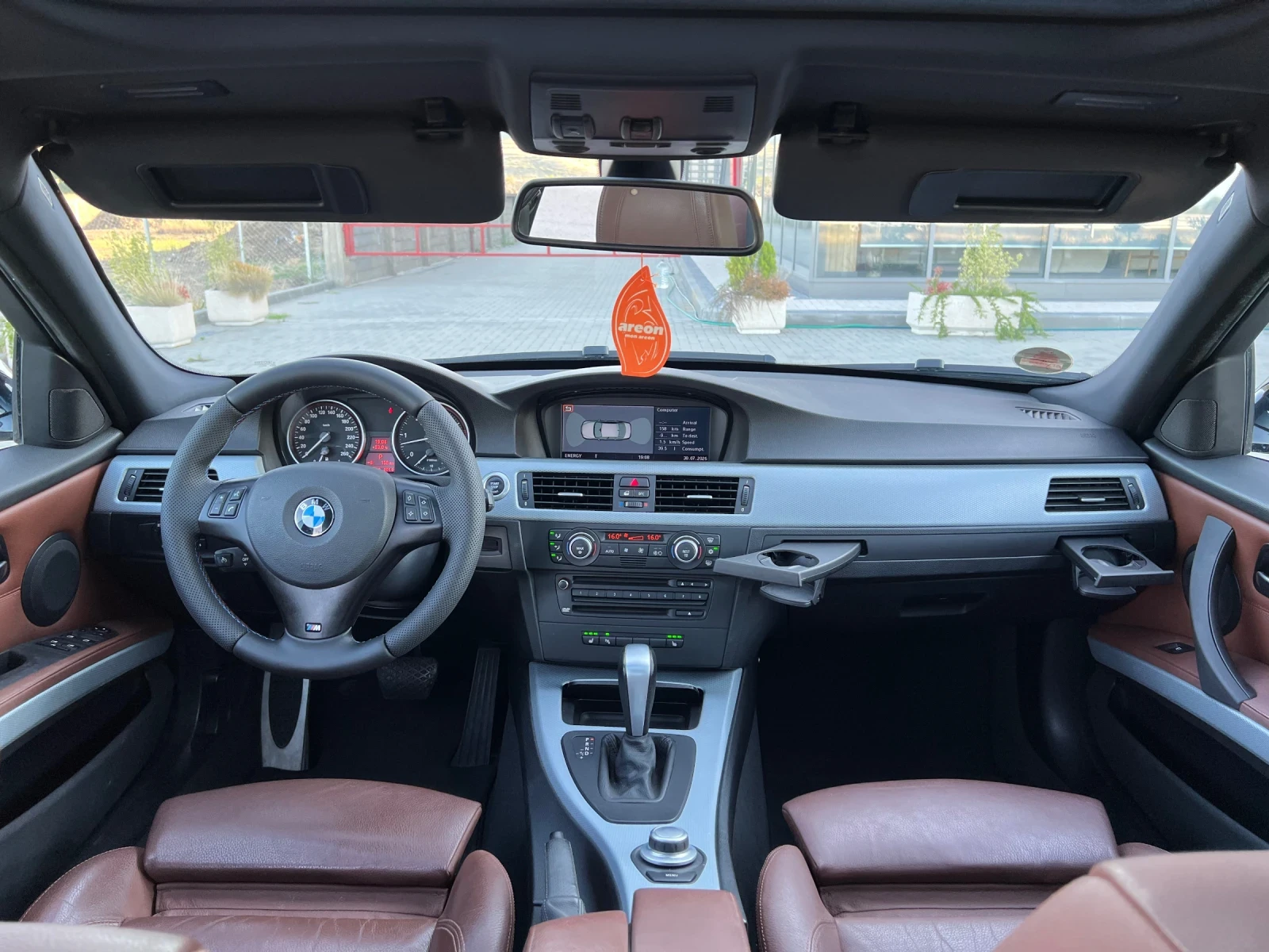BMW 330 E90, снимка 11 - Автомобили и джипове - 55494277
