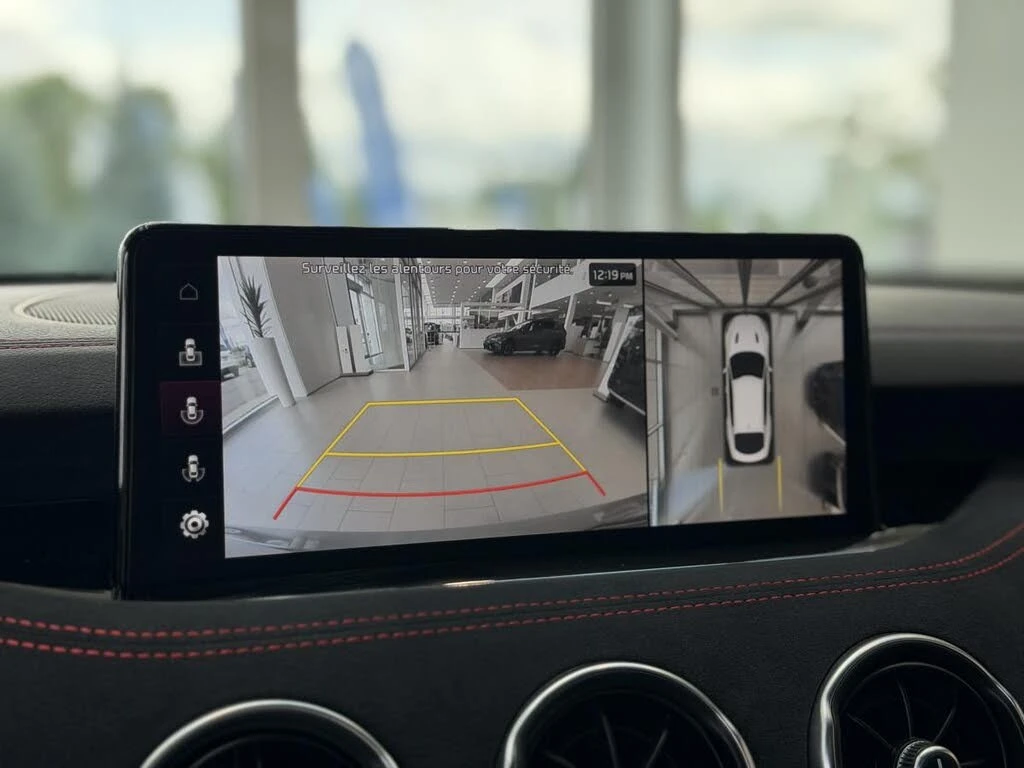Kia Stinger * GT * KEYLESS * Автокредит * (Цена до България), снимка 17 - Автомобили и джипове - 55587030
