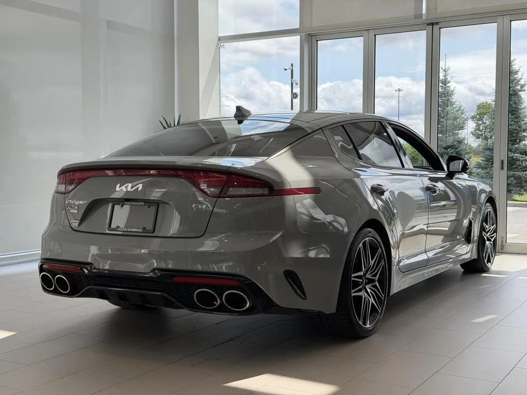 Kia Stinger * GT * KEYLESS * Автокредит * (Цена до България), снимка 7 - Автомобили и джипове - 55587030