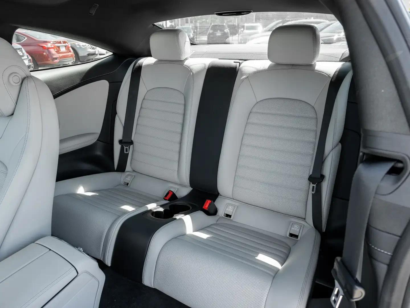 Mercedes-Benz C 43 AMG * AMG * 4MATIC* distronic* подгрев* 360* burmester, снимка 8 - Автомобили и джипове - 55952374