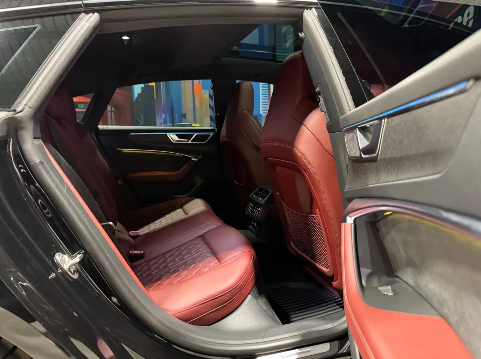Audi S7 Black Optics / HUD / MASSAGE, снимка 17 - Автомобили и джипове - 56628224