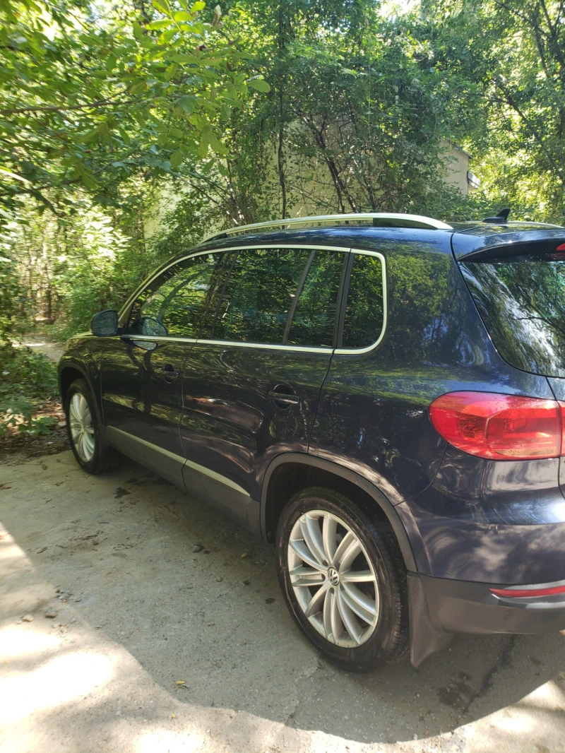 VW Tiguan 2.0 FSI, снимка 2 - Автомобили и джипове - 42006470