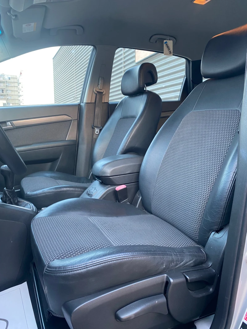 Chevrolet Captiva Бензин-Газ 4х4, снимка 8 - Автомобили и джипове - 51440585