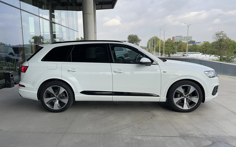 Audi Q7 3.0 TDI quattro S line, снимка 3 - Автомобили и джипове - 52077382