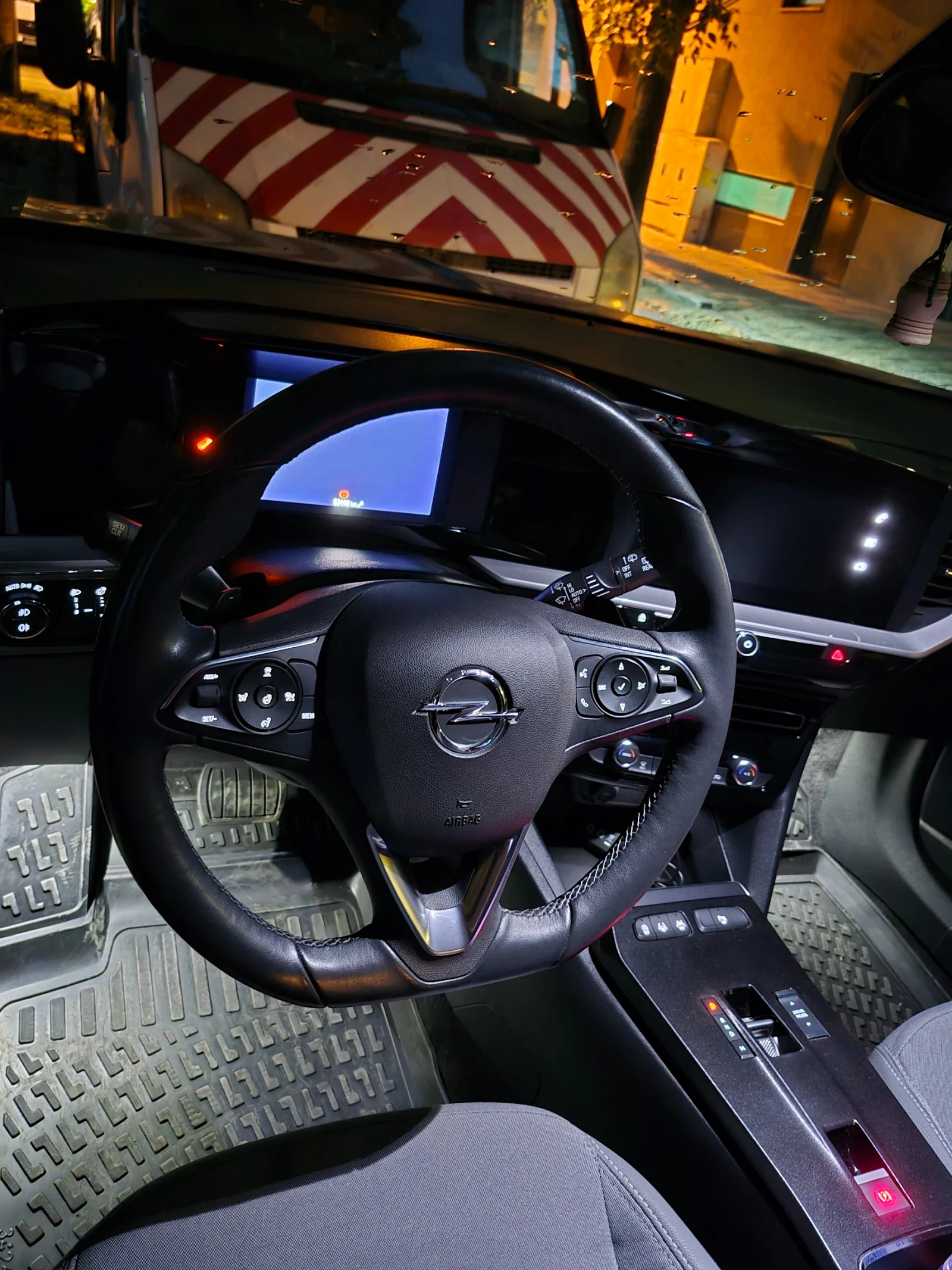 Opel Mokka Елеганс - изображение 10