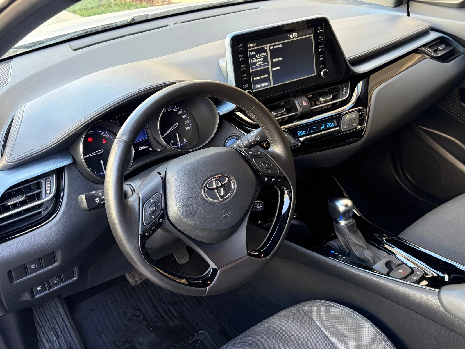 Toyota C-HR 2.0 Hybrid e-CVT Club Bi-tone Facelift- в Гaранция, снимка 7 - Автомобили и джипове - 53610991