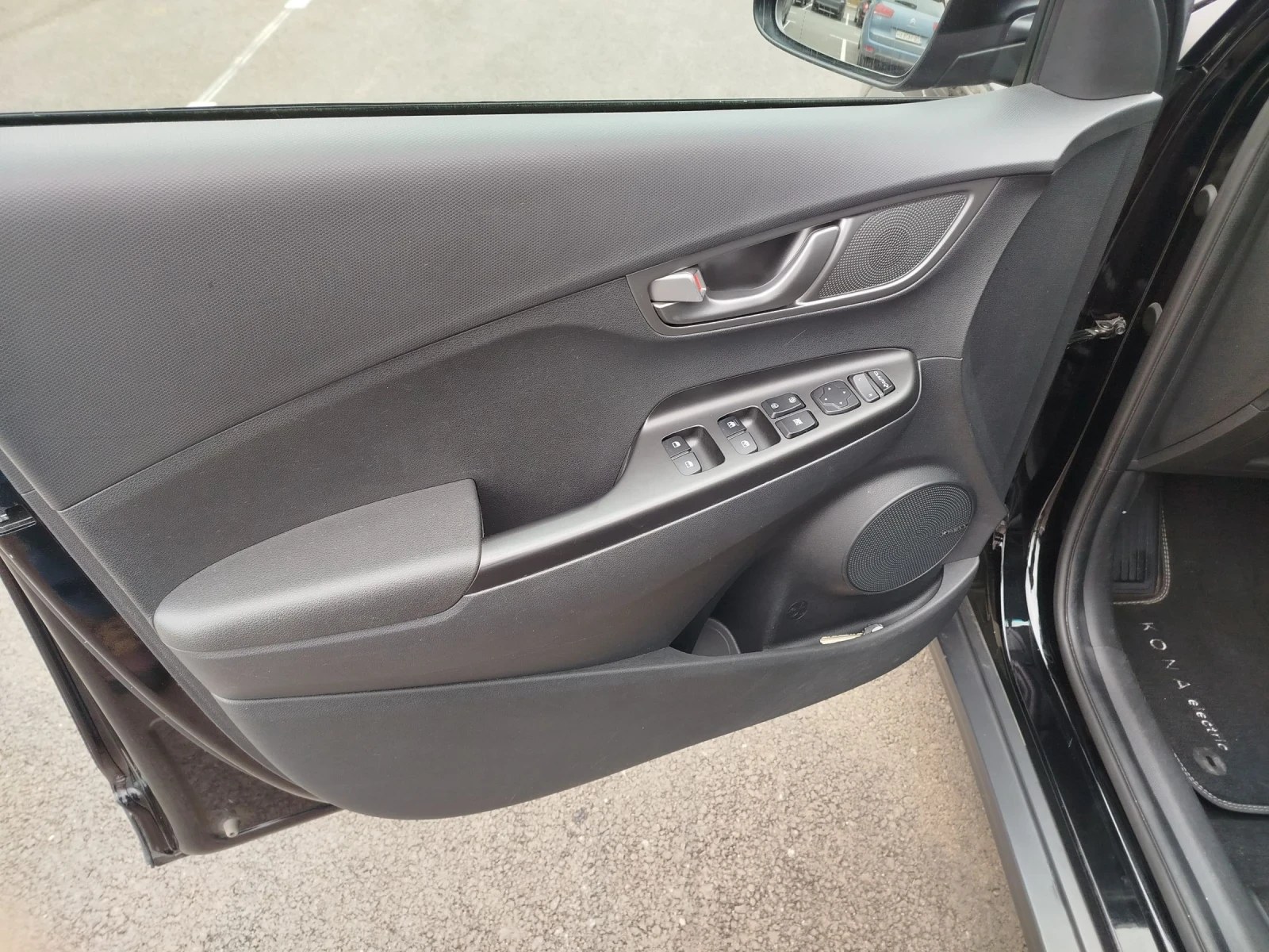 Hyundai Kona 67kw., снимка 9 - Автомобили и джипове - 53909425