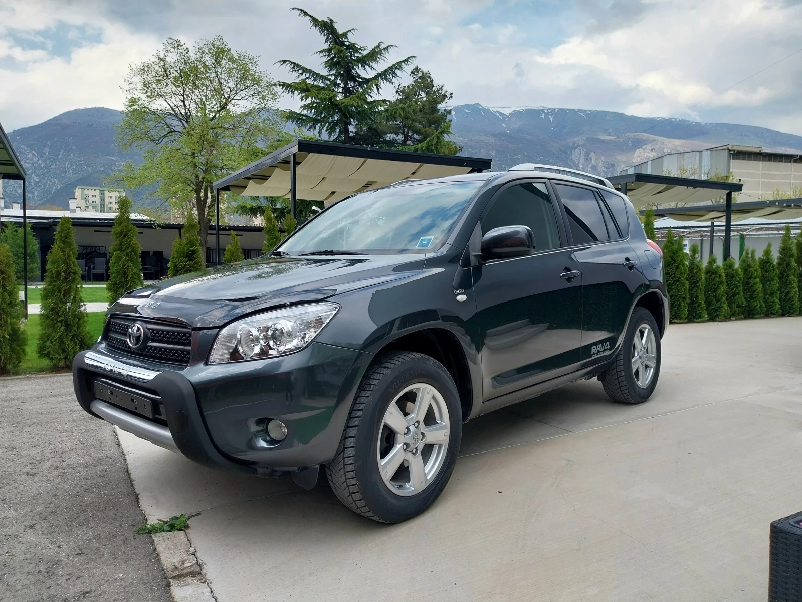 Toyota Rav4 2.2 D4D 136ks/Navi/LUXURY, снимка 7 - Автомобили и джипове - 54259041