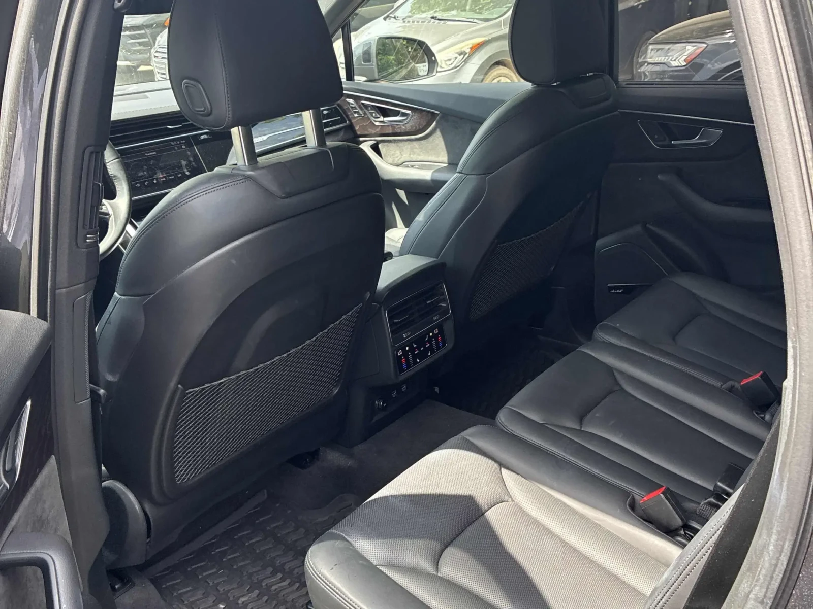Audi Q7 TECHNIK* 3.0TFSI* QUATTRO, снимка 9 - Автомобили и джипове - 54807279