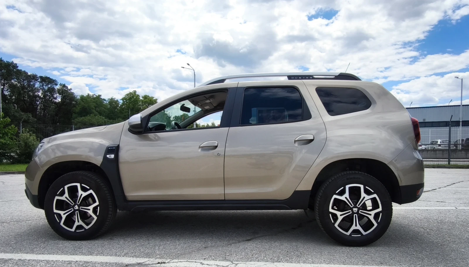 Dacia Duster 1, 5 DCI , 115 hp., снимка 6 - Автомобили и джипове - 55285740