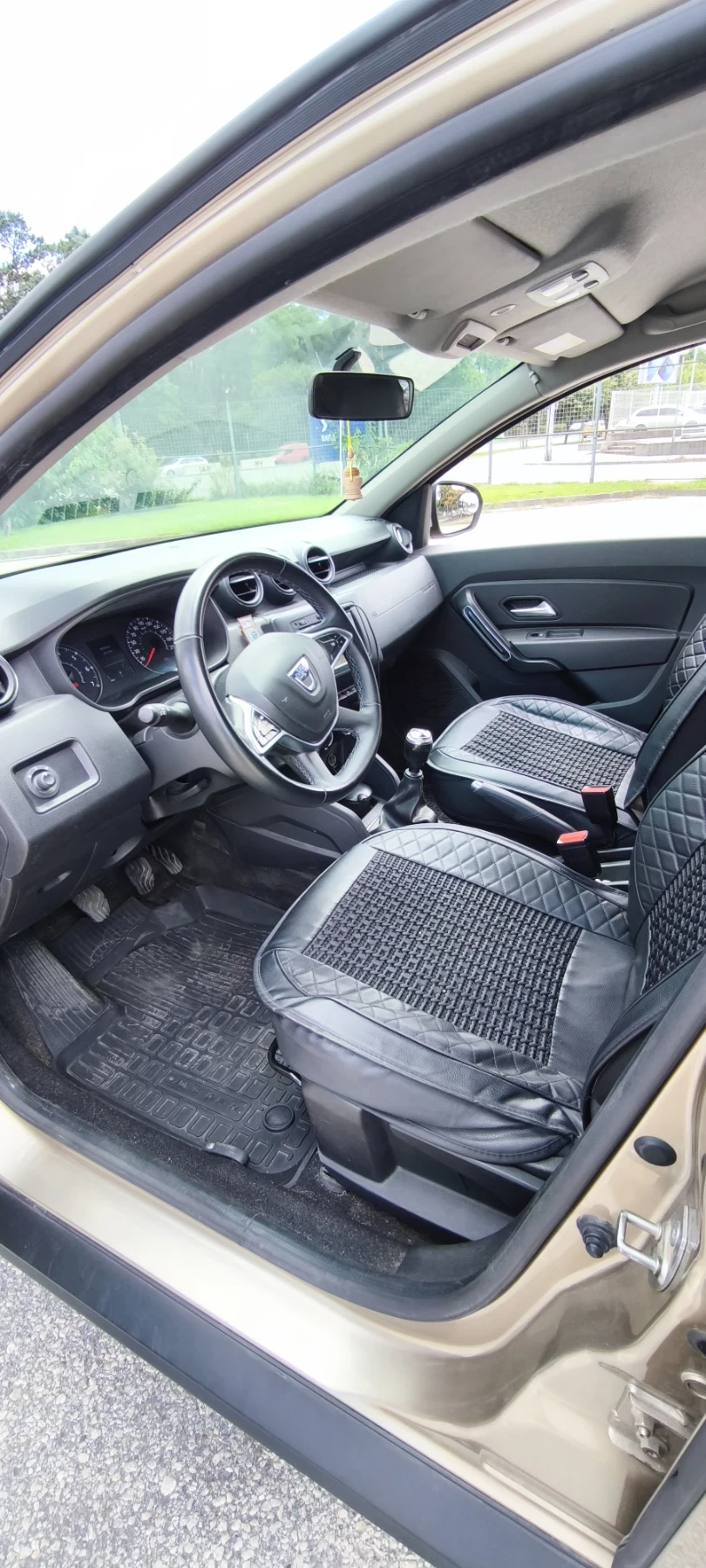 Dacia Duster 1, 5 DCI , 115 hp., снимка 13 - Автомобили и джипове - 55285740