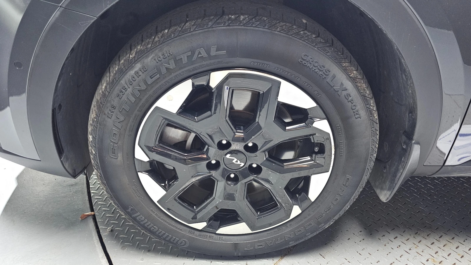 Kia Sorento 2.2 Diesel 4WD, снимка 3 - Автомобили и джипове - 55404984