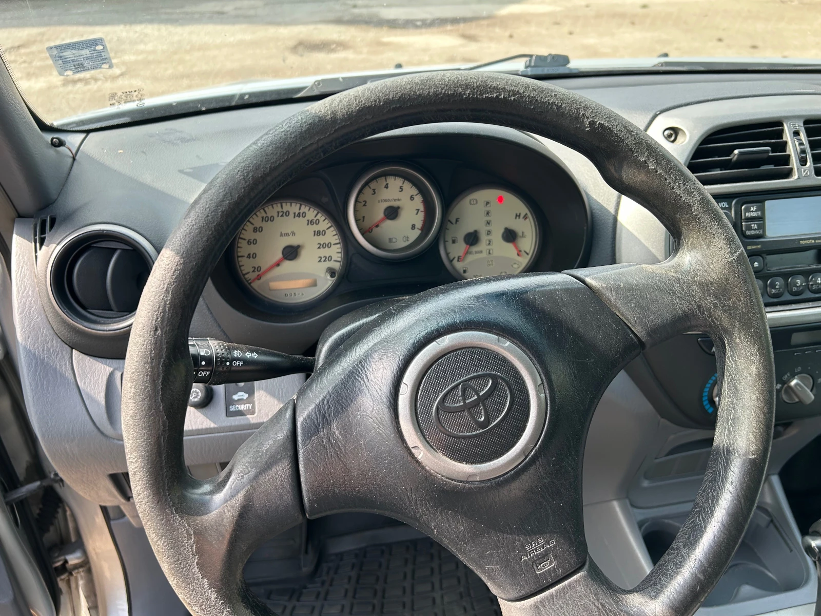 Toyota Rav4 2.0i 16V (150 Hp) 4WD, снимка 9 - Автомобили и джипове - 55612768
