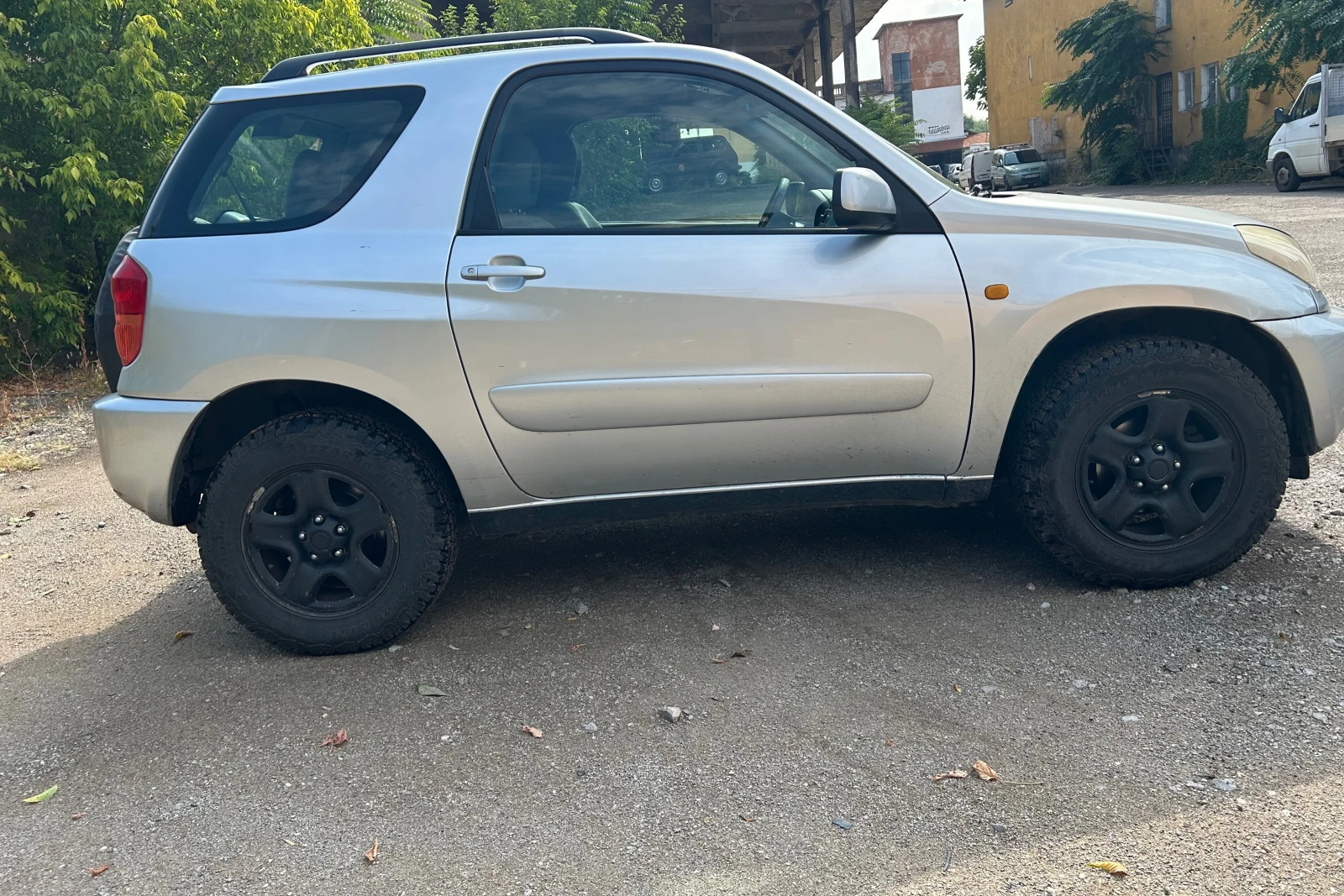 Toyota Rav4 2.0i 16V (150 Hp) 4WD, снимка 4 - Автомобили и джипове - 55612768