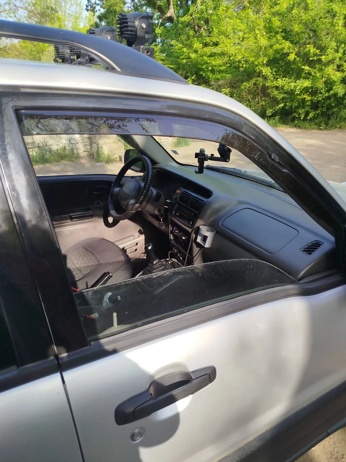 Suzuki Grand vitara, снимка 2 - Автомобили и джипове - 55618237