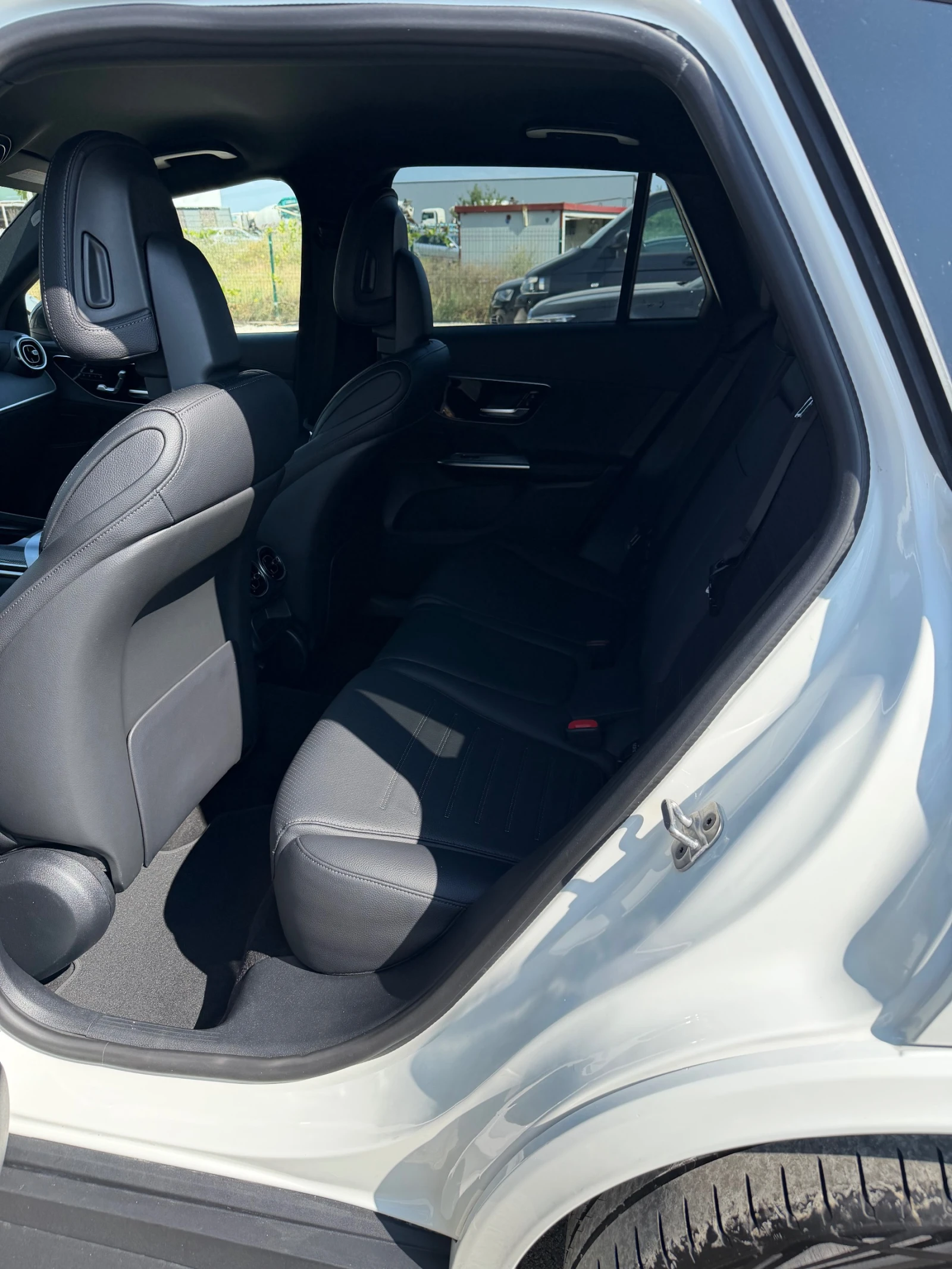 Mercedes-Benz GLC 300 GLC AMG, снимка 4 - Автомобили и джипове - 55663474