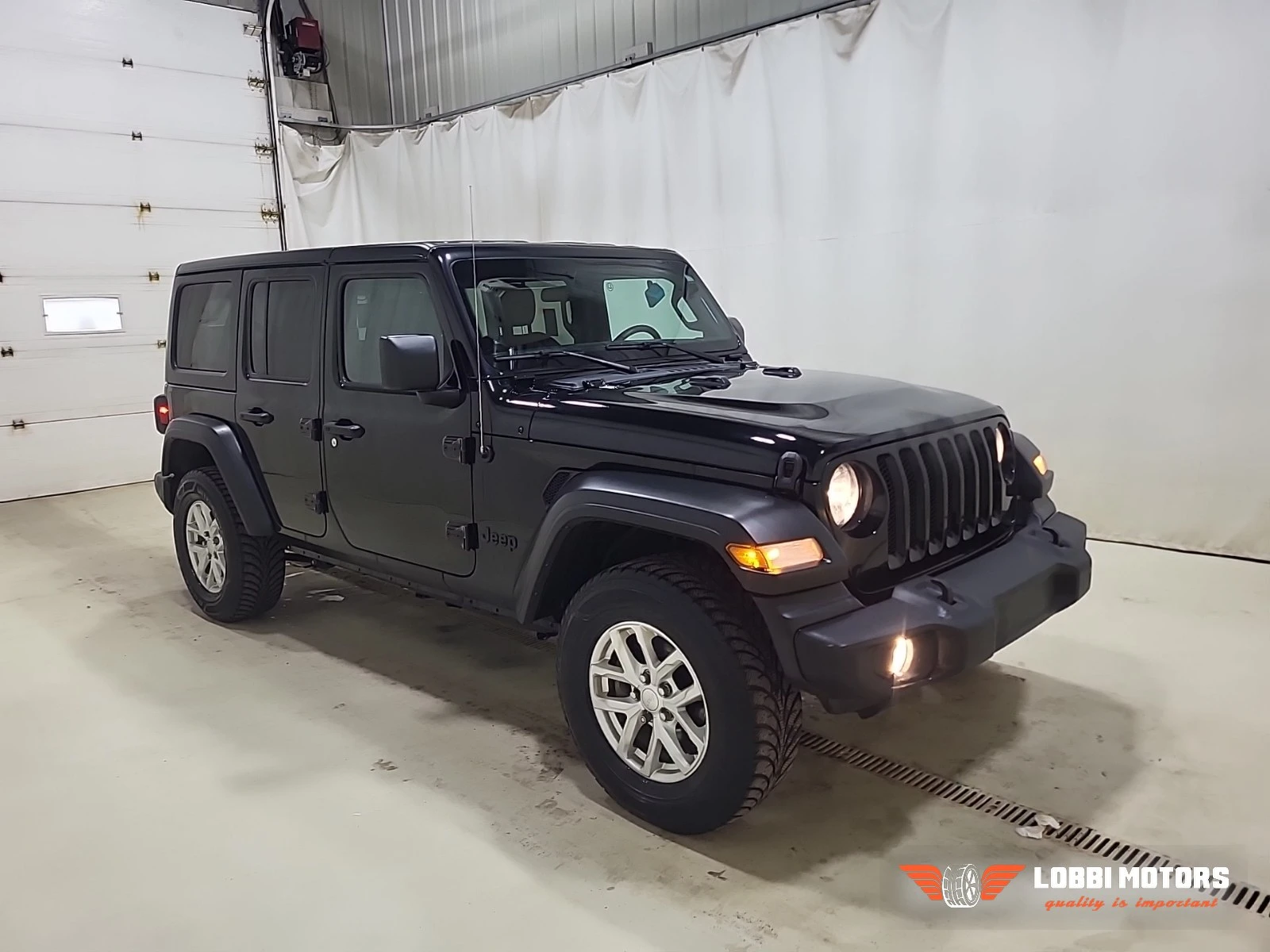 Jeep Wrangler, снимка 2 - Автомобили и джипове - 55928317