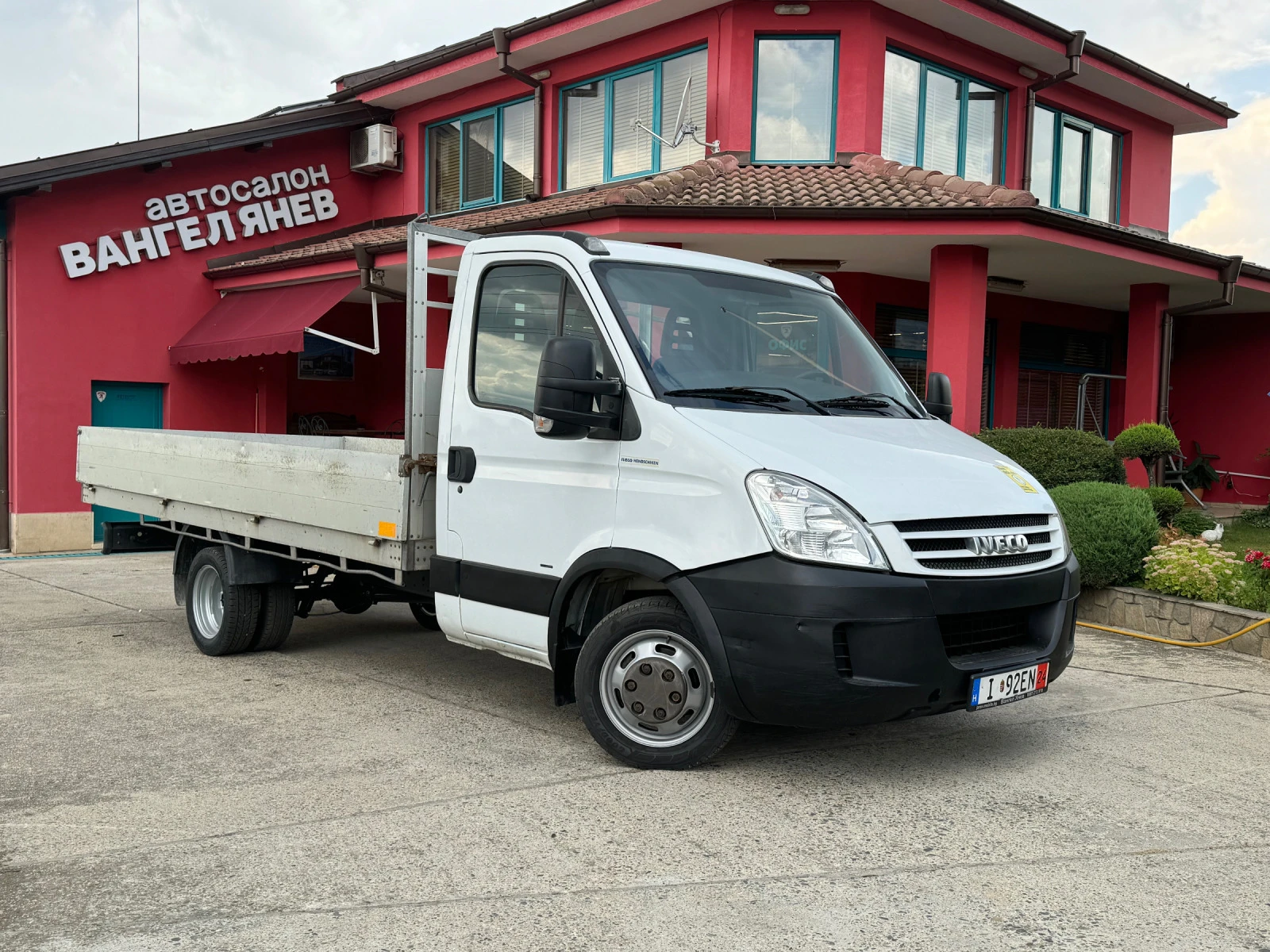 Iveco Daily 3.0HPI* 35c18 - изображение 2