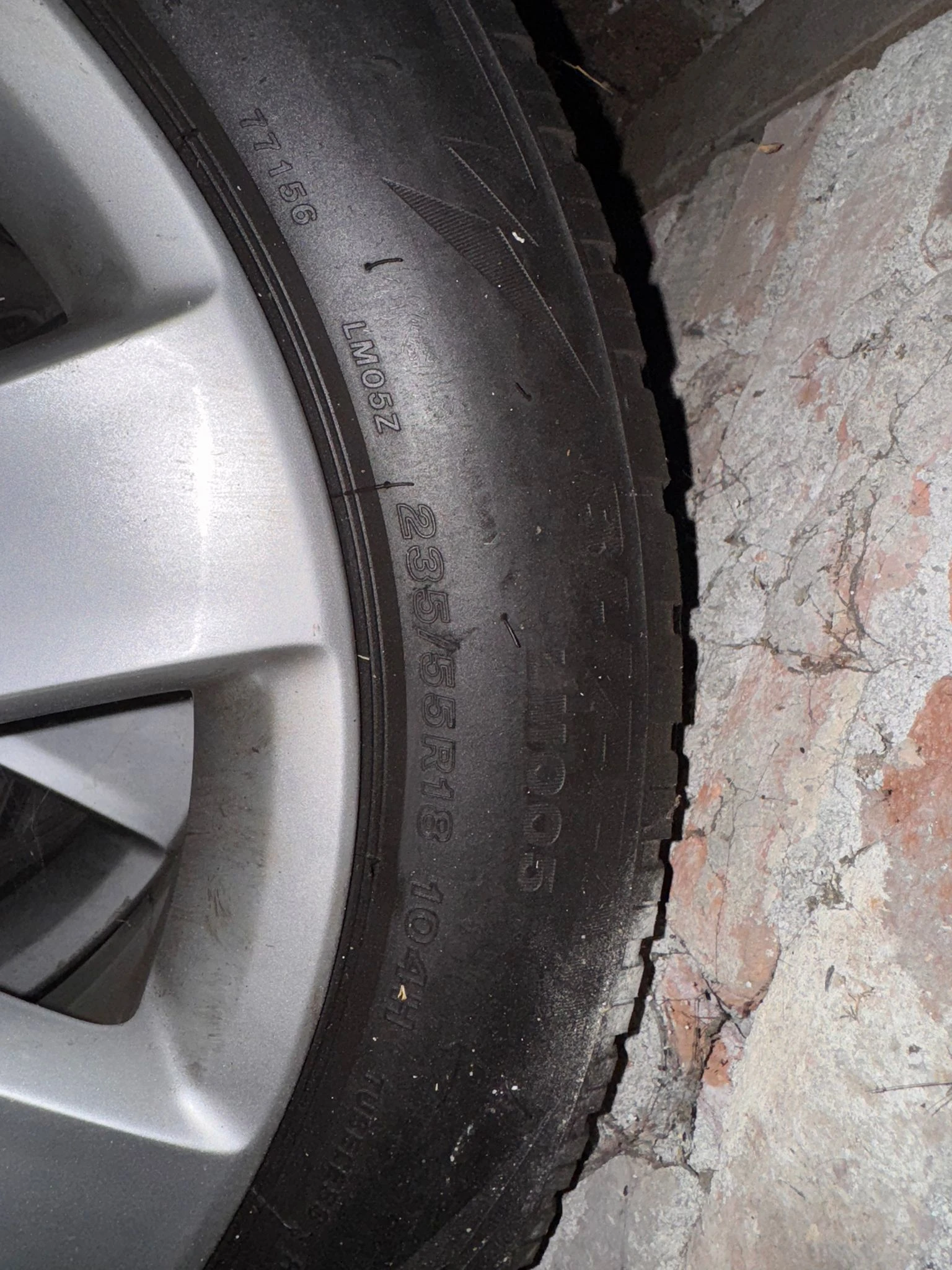    235/55R18  Audi A8 | Mobile.bg   3