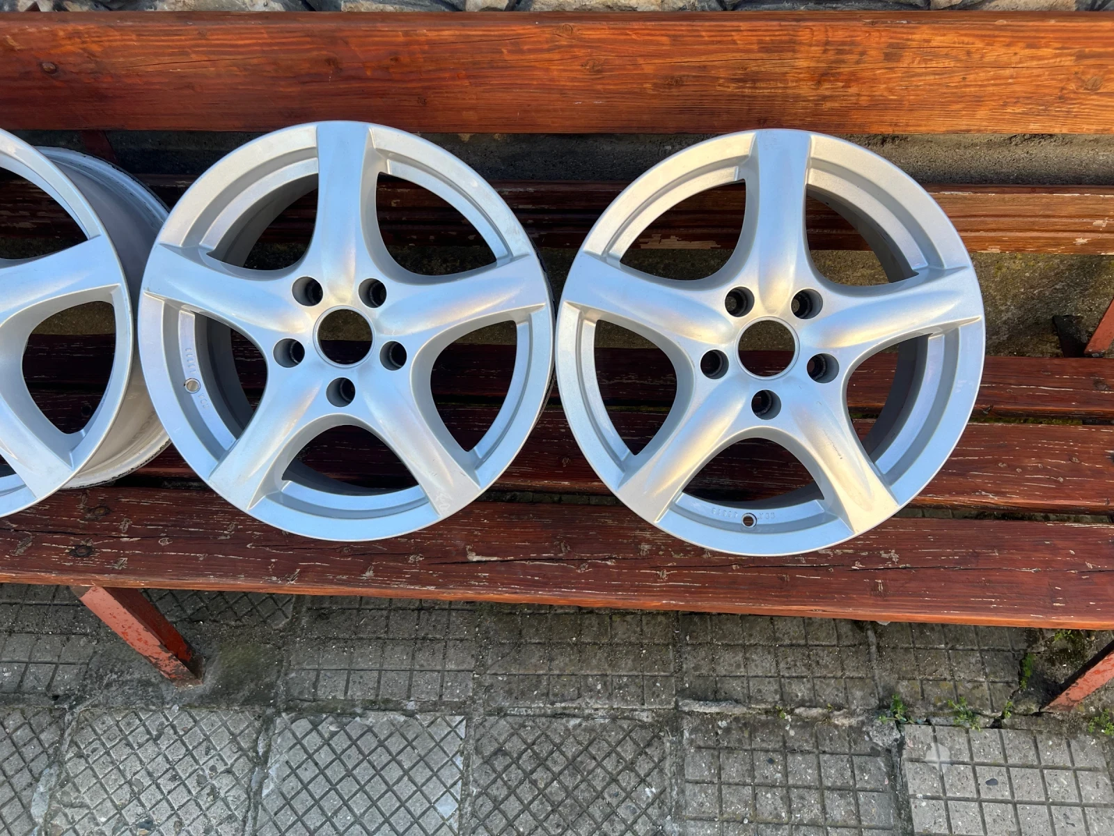 Джанти, снимка 3 - Гуми и джанти - 54111081