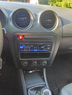 Seat Ibiza ГАЗ, снимка 13