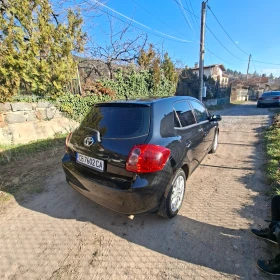 Toyota Auris, снимка 2