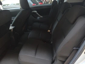 Toyota Verso 1.8i, 7места , снимка 10