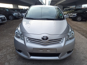 Toyota Verso 1.8i, 7места , снимка 6