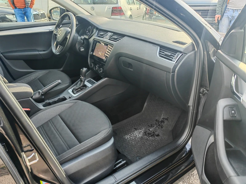 Skoda Octavia 1.4 G-TEC NAVI, снимка 9 - Автомобили и джипове - 44667782