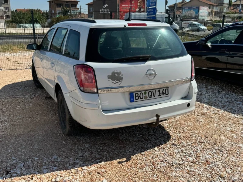 Opel Astra 1.9 cdti, снимка 5 - Автомобили и джипове - 47742662