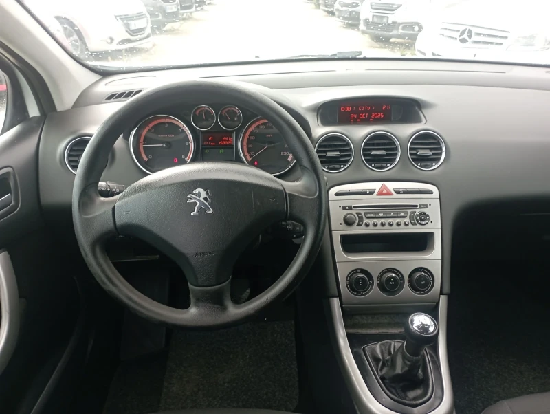 Peugeot 308 1.6HDI, Италия , снимка 11 - Автомобили и джипове - 52168509