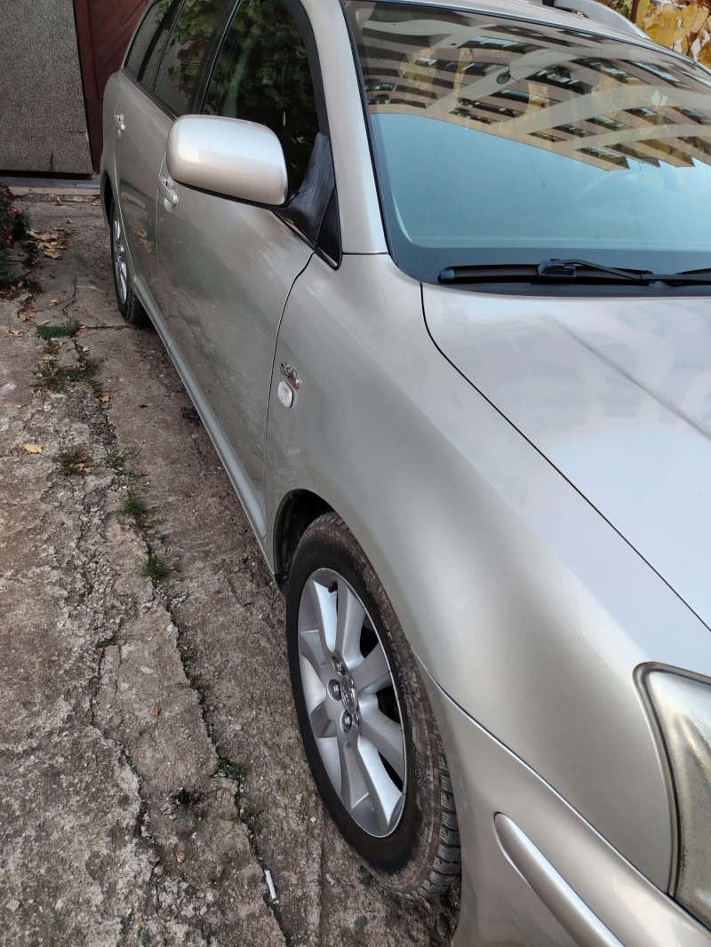 Toyota Avensis D4D 116, снимка 6 - Автомобили и джипове - 52501208