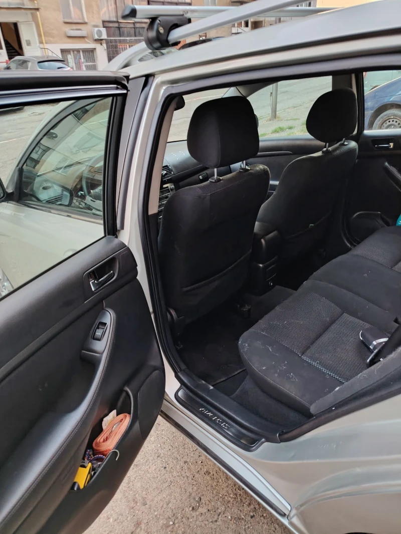 Toyota Avensis D4D 116, снимка 8 - Автомобили и джипове - 52501208