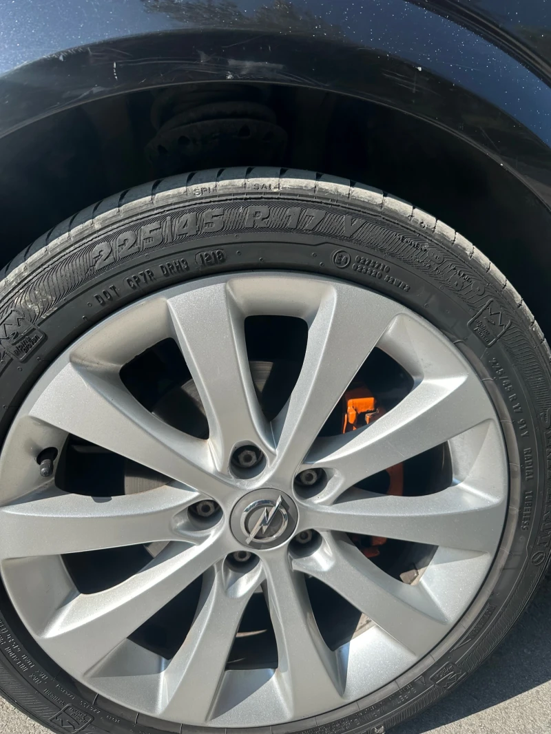 Opel Astra 1.7 CDTI, снимка 8 - Автомобили и джипове - 53214099