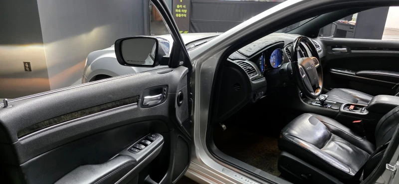 Chrysler 300c 3.6 autogeorge.com, снимка 10 - Автомобили и джипове - 53315152