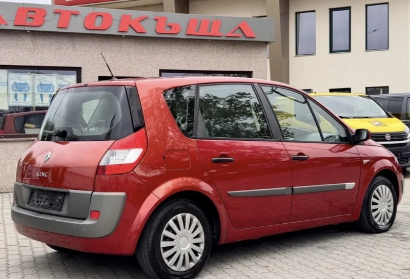 Renault Scenic 1.6i / Автомат, снимка 3 - Автомобили и джипове - 53487671