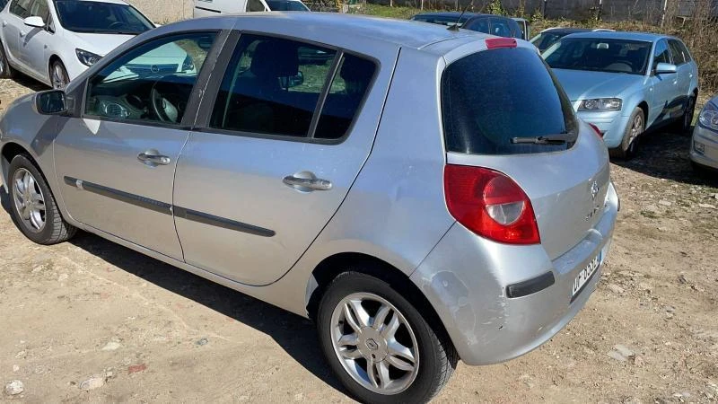 Renault Clio 1.2 на части, снимка 4 - Автомобили и джипове - 32378329