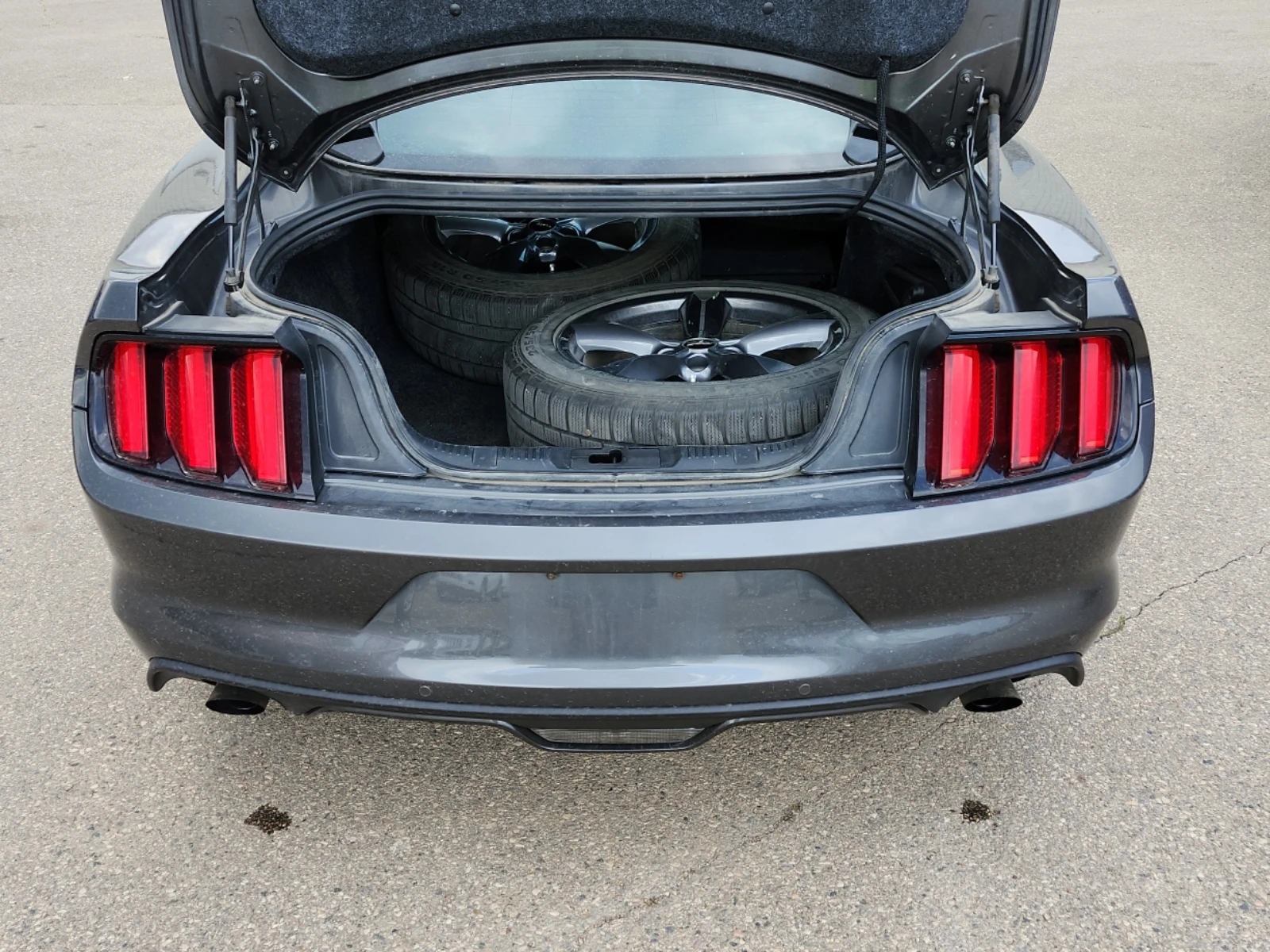 Ford Mustang ECOBOOST* CARFAX* ОПЦИЯ ЗА ФИНАНСИРАНЕ*  - изображение 4