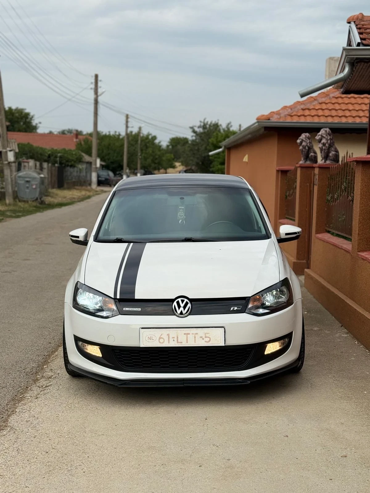 VW Polo Full R-Line 1.2TDI - изображение 3